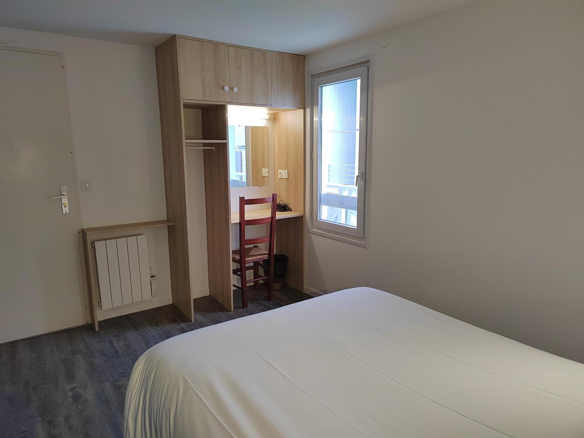 Fasthotel Paris Ouest Bouafle Bagian luar foto